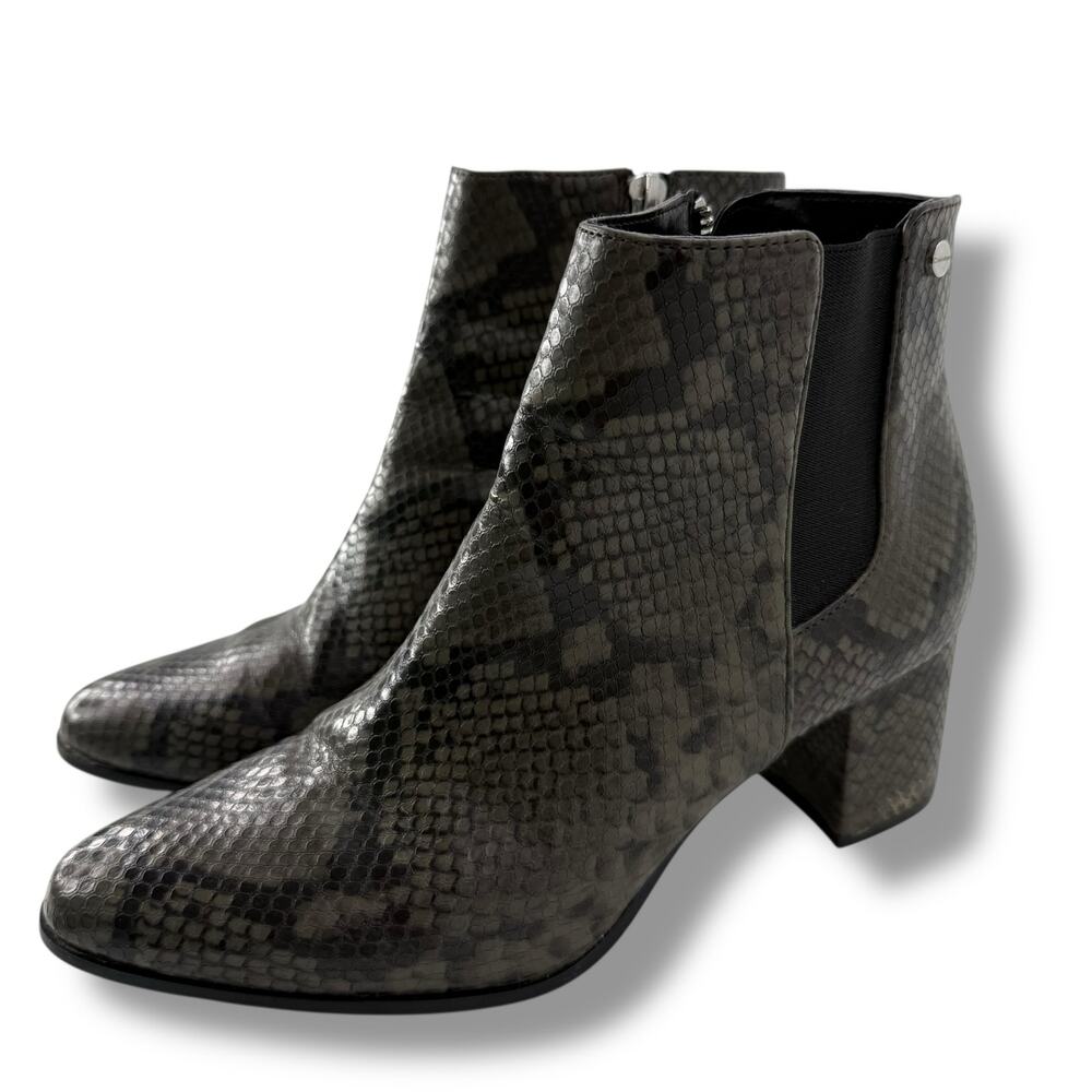 Calvin Klein Gray Snake Print Booties Size 7.5 Fiona Faux Leather Gray Reptile